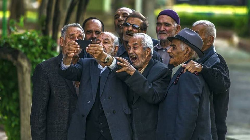 ایران پیر می شود/ موضوع کاهش جمعیت کشور نگران کننده است